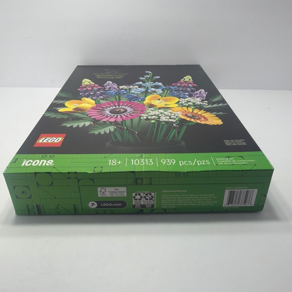 LEGO Icons: Wildflower Bouquet (10313) - Picture 5 of 5